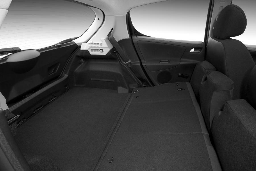  Peugeot 207 2006 года  (фото 75 из 180)